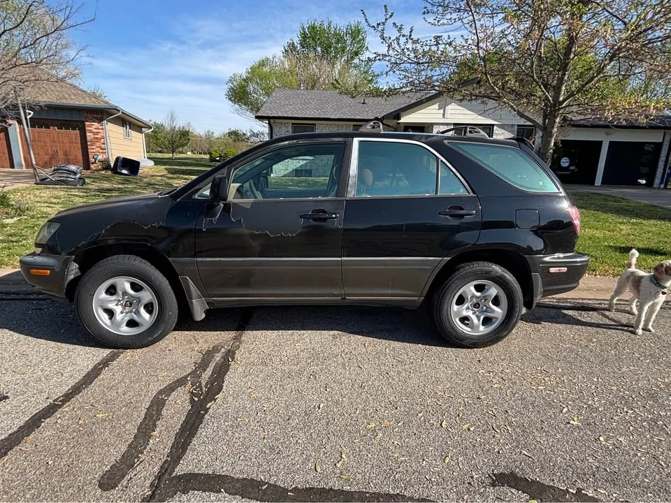 1999 Lexus RX 1st Gen - Image 4 of 10