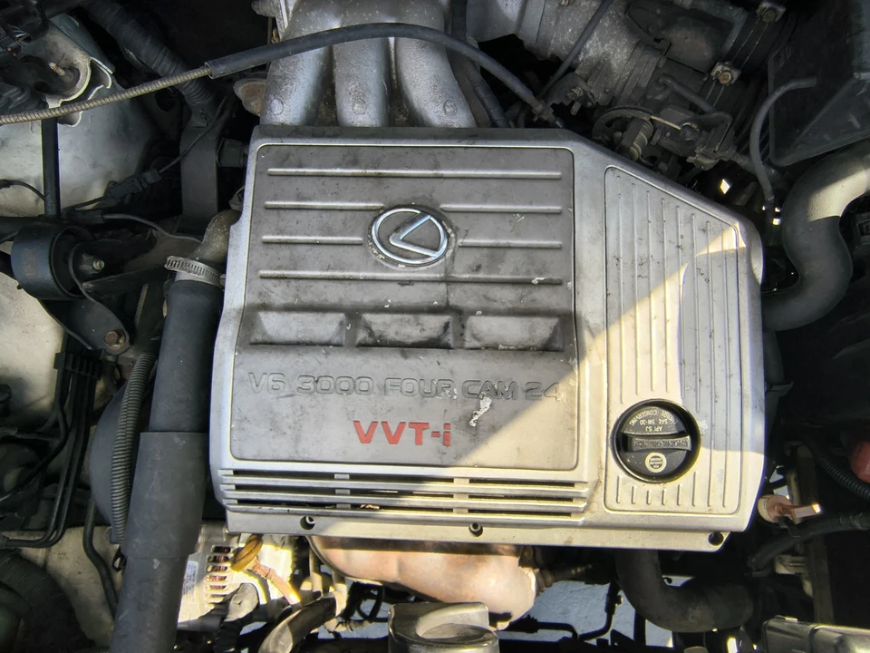 1999 Lexus RX 1st Gen - Image 11 of 20