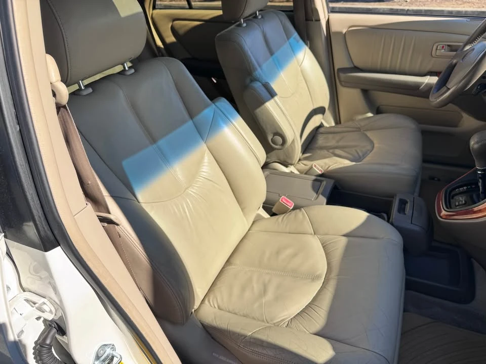1999 Lexus RX 1st Gen - Image 9 of 17