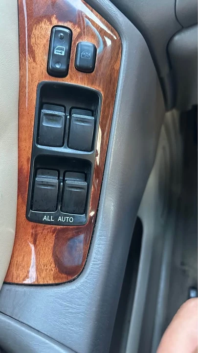 1999 Lexus RX 1st Gen - Image 14 of 14
