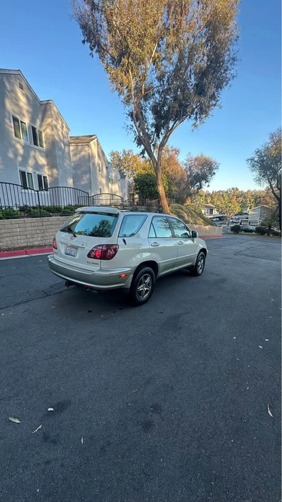 1999 Lexus RX 1st Gen - Image 5 of 14