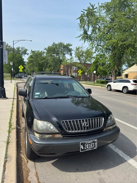 1999 Lexus RX 1st Gen - Image 5 of 6