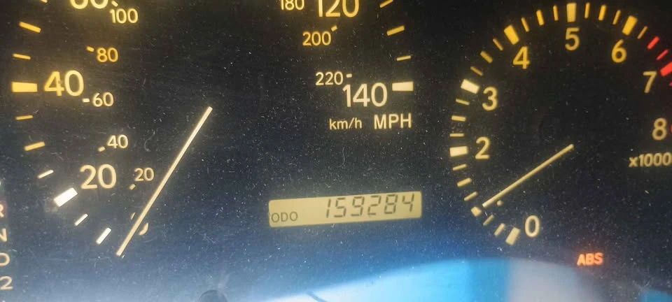 1999 Lexus RX 1st Gen - Image 5 of 9