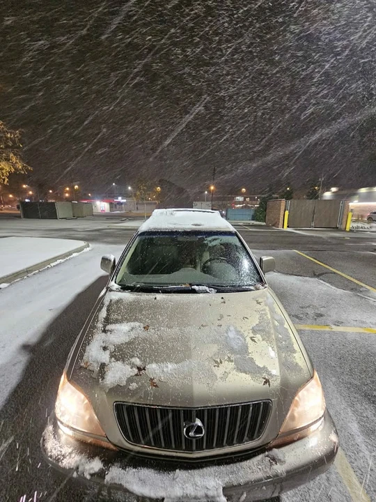 1999 Lexus RX 1st Gen - Image 3 of 13