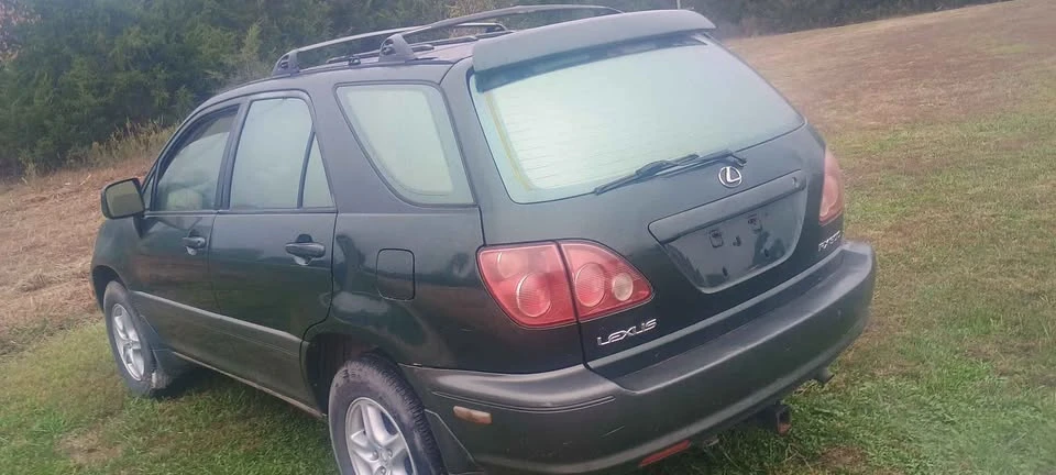 1999 Lexus RX 1st Gen - Image 4 of 9