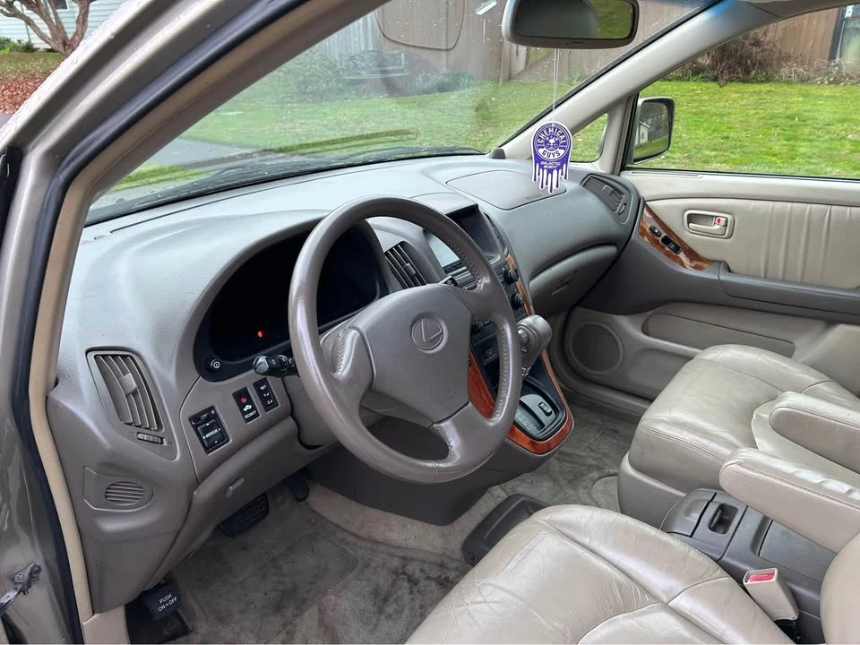 1999 Lexus RX 1st Gen - Image 6 of 10