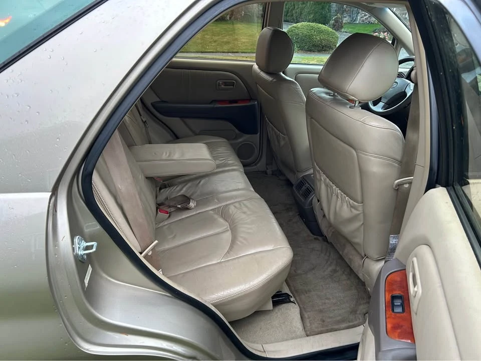 1999 Lexus RX 1st Gen - Image 8 of 10