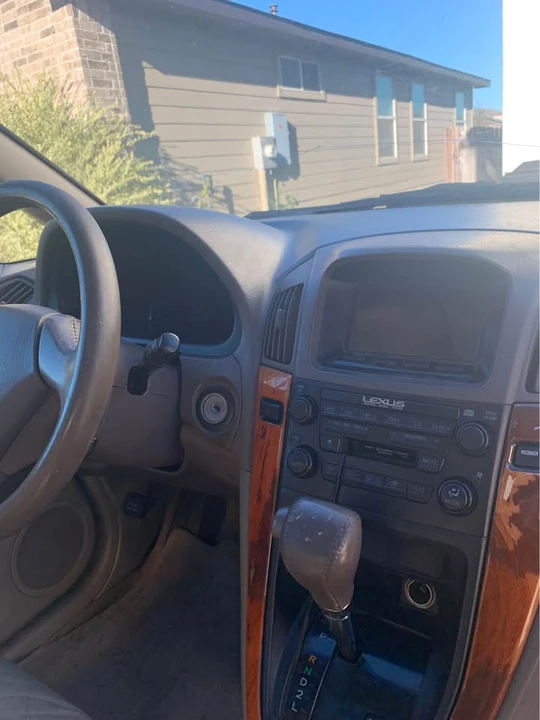 1999 Lexus RX 1st Gen - Image 2 of 8