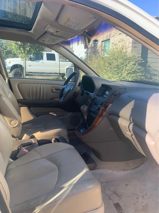 1999 Lexus RX 1st Gen - Image 5 of 8