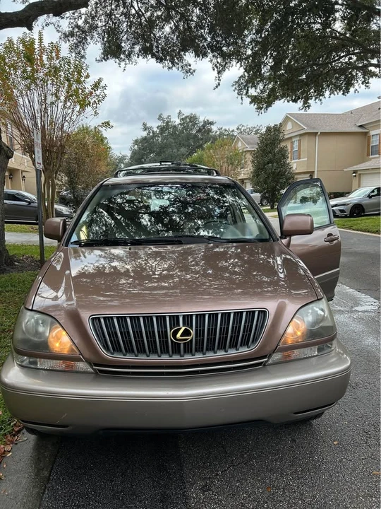 1999 Lexus RX 1st Gen - Image 19 of 20