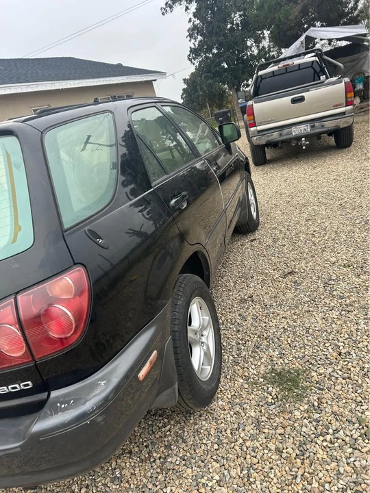 1999 Lexus RX 1st Gen - Image 6 of 12