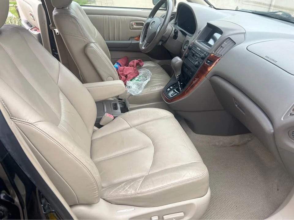 1999 Lexus RX 1st Gen - Image 10 of 12
