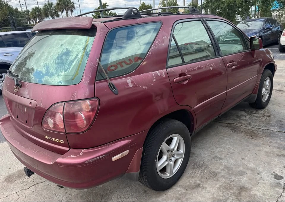 1999 Lexus RX 1st Gen - Image 3 of 9