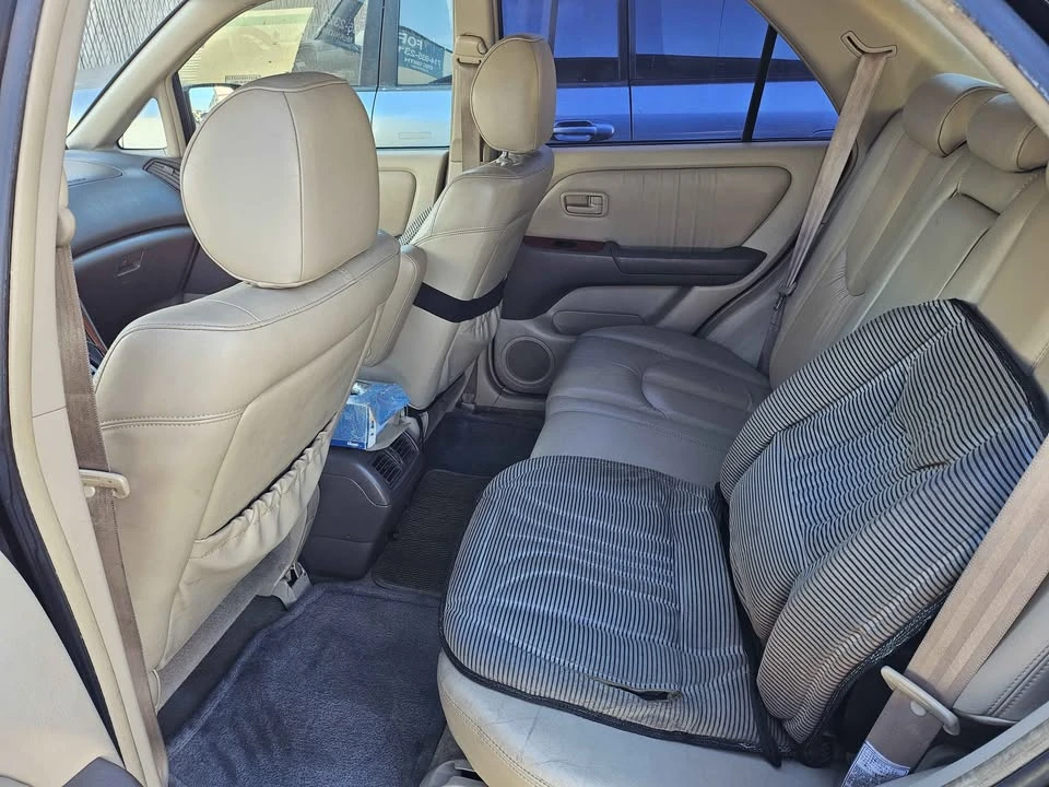 1999 Lexus RX 1st Gen - Image 11 of 11
