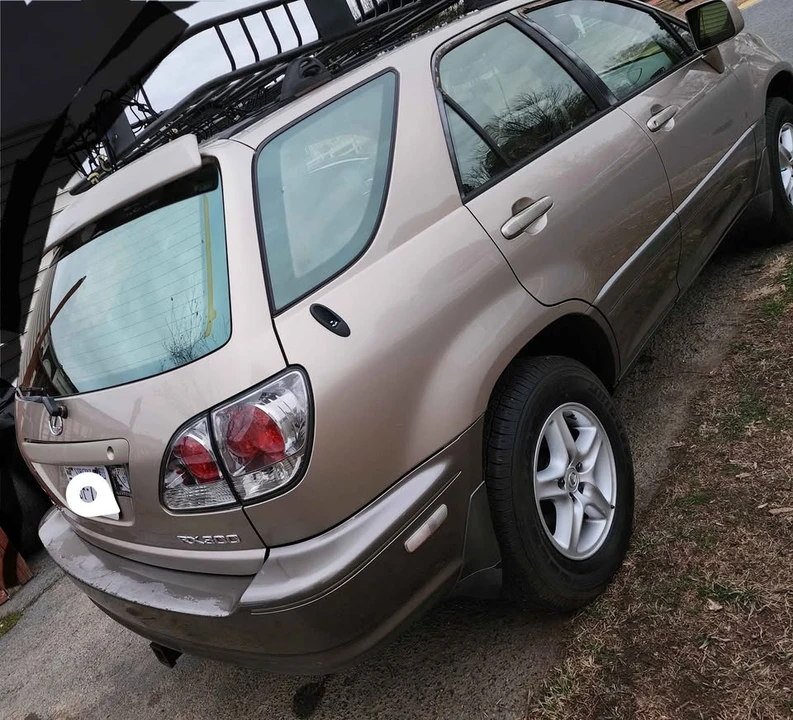 1999 Lexus RX 1st Gen - Image 2 of 2