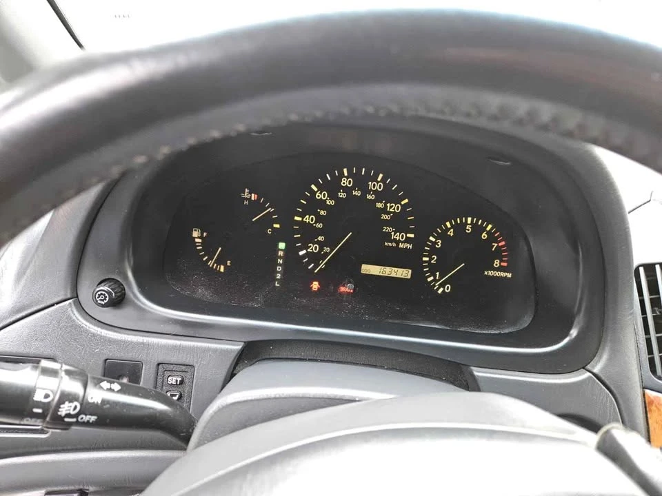 1999 Lexus RX 1st Gen - Image 12 of 13