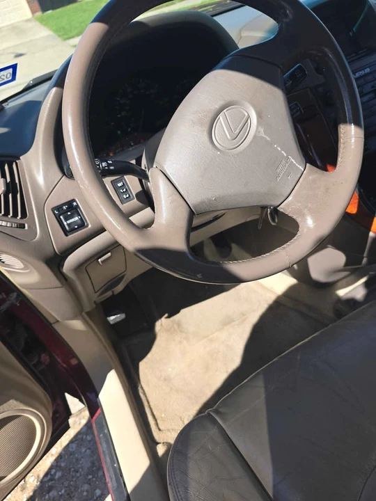 1999 Lexus RX 1st Gen - Image 8 of 12