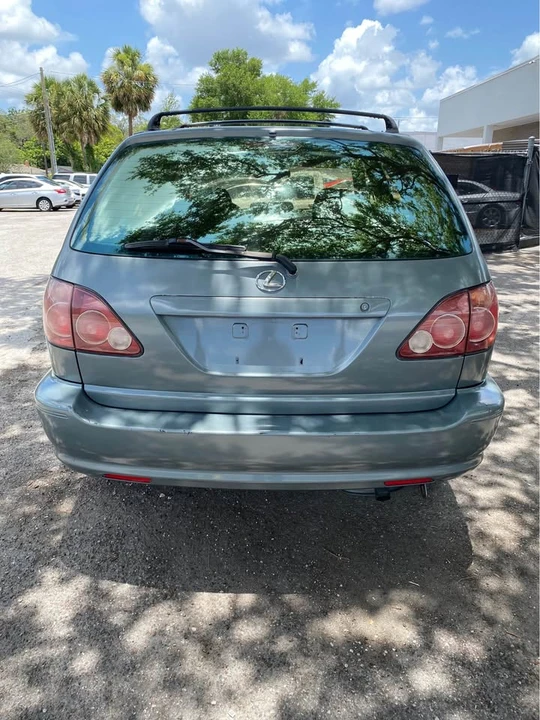 1999 Lexus RX 1st Gen - Image 3 of 11
