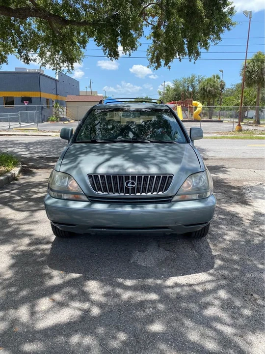 1999 Lexus RX 1st Gen - Image 6 of 11
