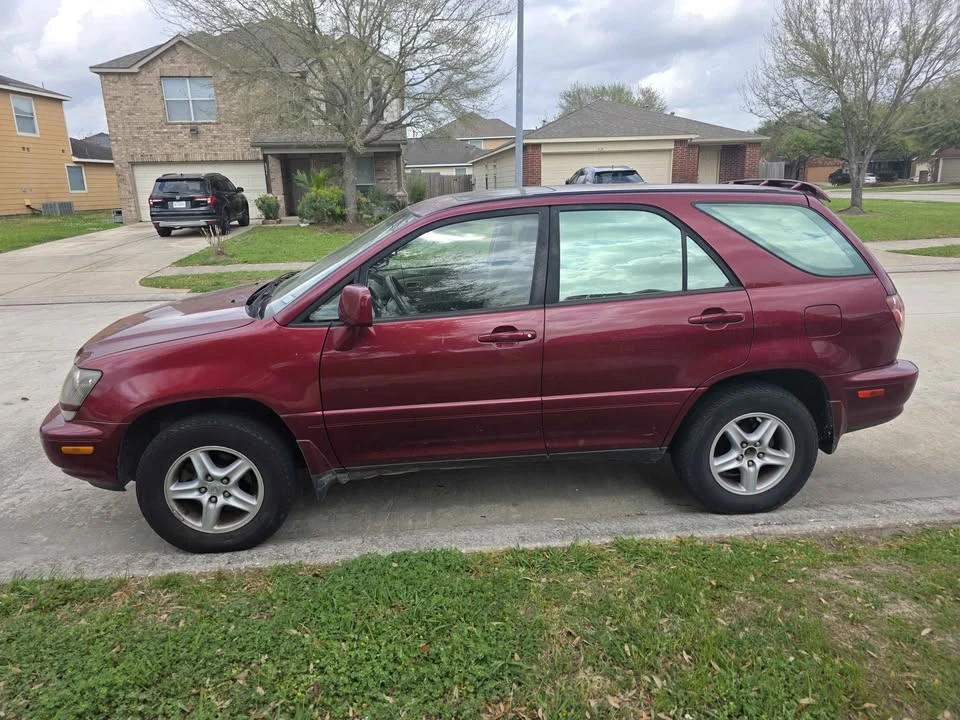 1999 Lexus RX 1st Gen - Image 12 of 12