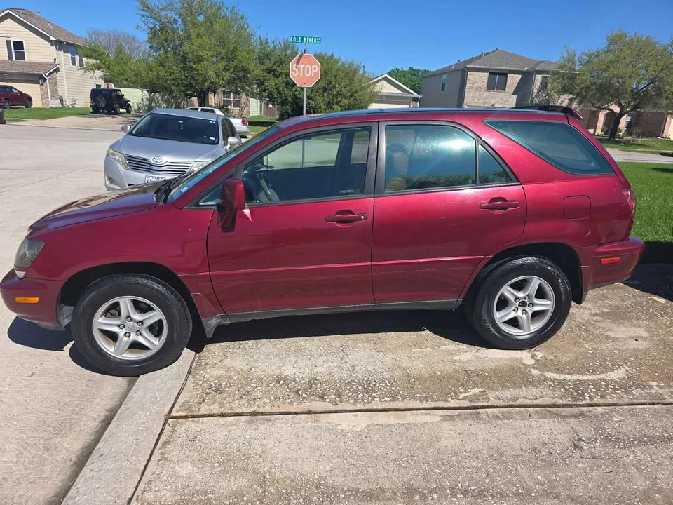 1999 Lexus RX 1st Gen - Image 3 of 12
