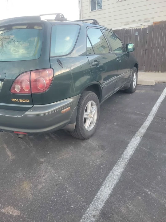 1999 Lexus RX 1st Gen - Image 3 of 8