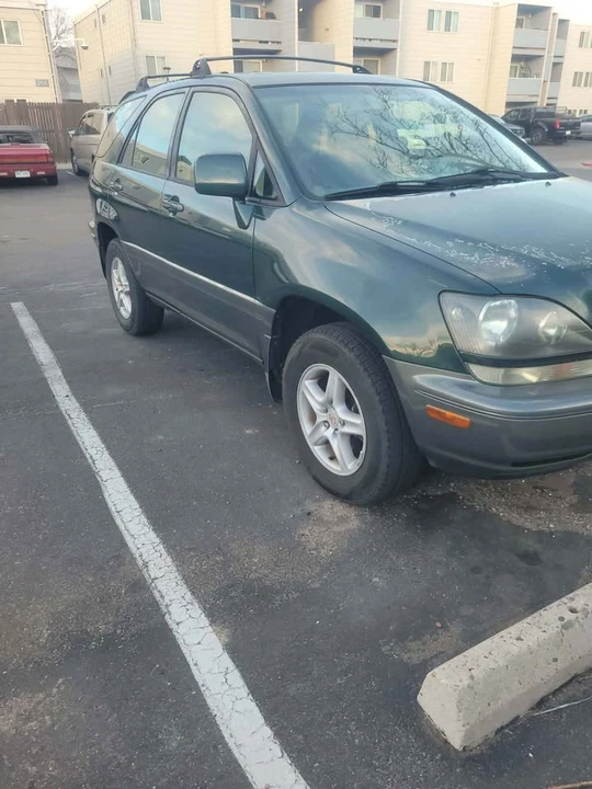 1999 Lexus RX 1st Gen - Image 3 of 9