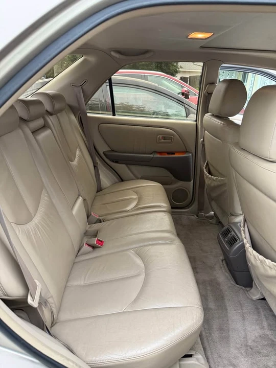 1999 Lexus RX 1st Gen - Image 7 of 10