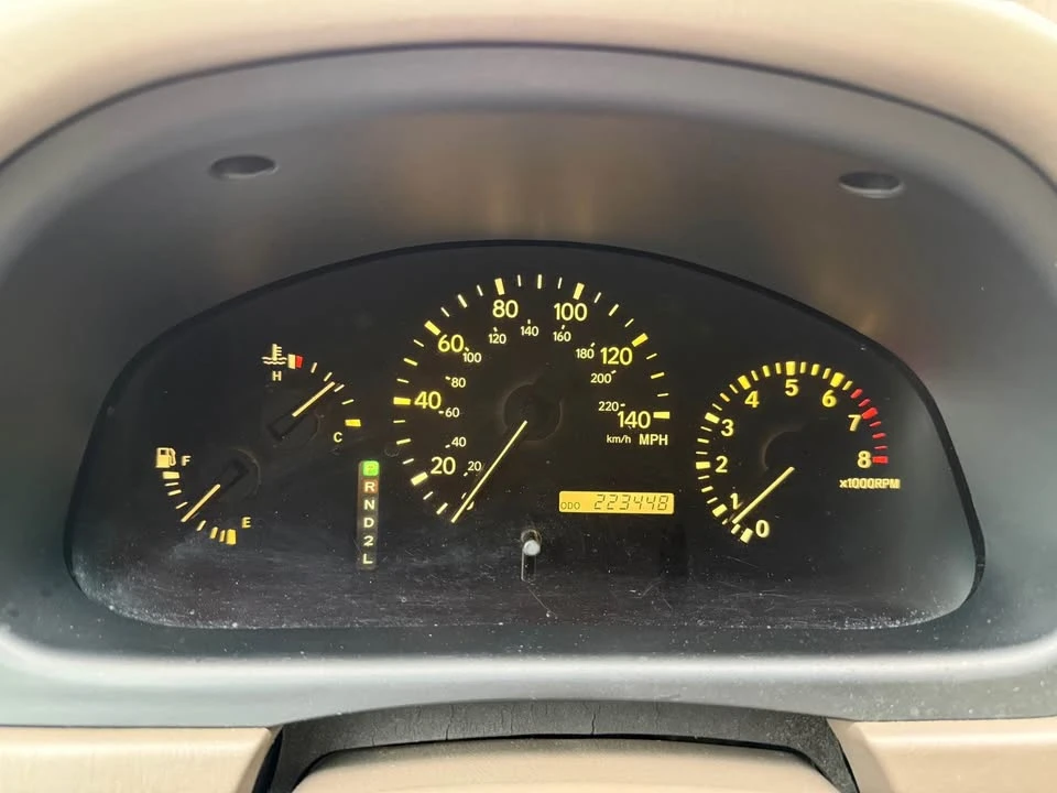 1999 Lexus RX 1st Gen - Image 3 of 10