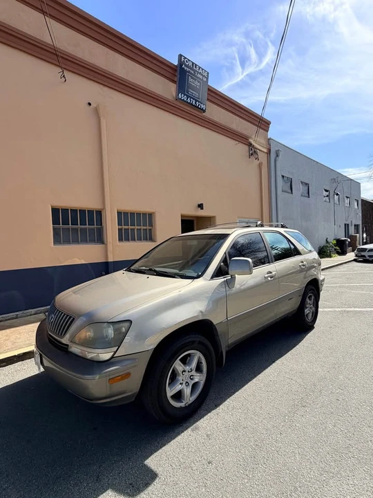 1999 Lexus RX 1st Gen - Image 6 of 15