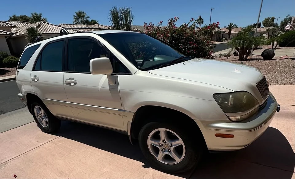 1999 Lexus RX 1st Gen - Image 2 of 16