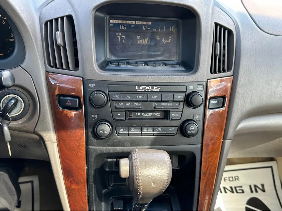 1999 Lexus RX 1st Gen - Image 15 of 15