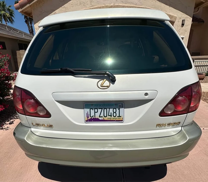 1999 Lexus RX 1st Gen - Image 4 of 16