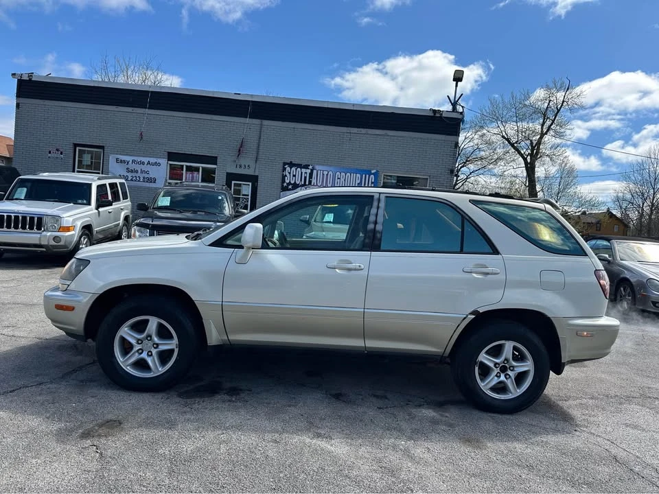 1999 Lexus RX 1st Gen - Image 3 of 15