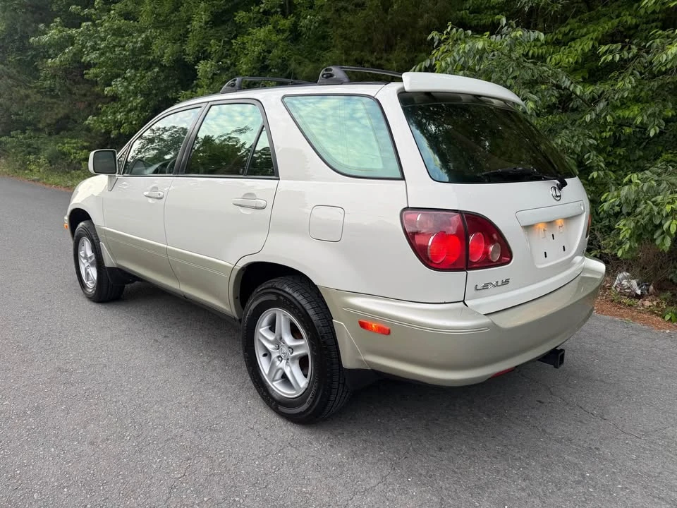 1999 Lexus RX 1st Gen - Image 2 of 13