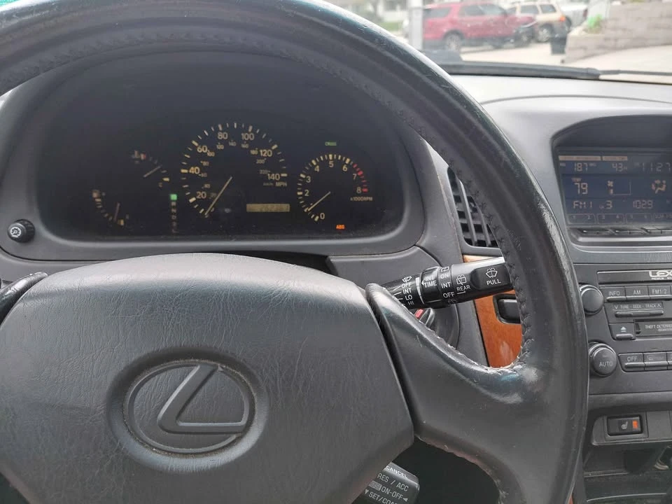 1999 Lexus RX 1st Gen - Image 6 of 6