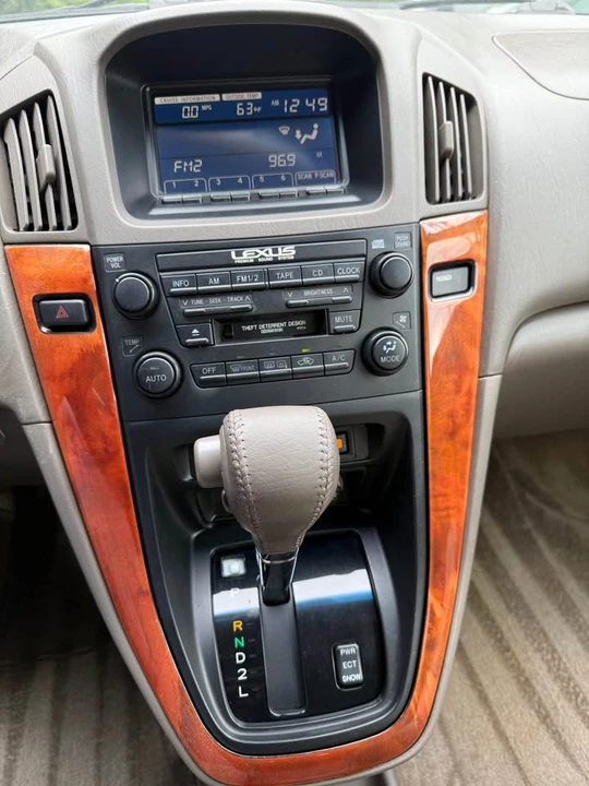 1999 Lexus RX 1st Gen - Image 13 of 13