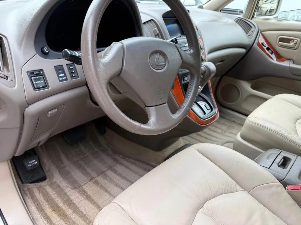 1999 Lexus RX 1st Gen - Image 8 of 13