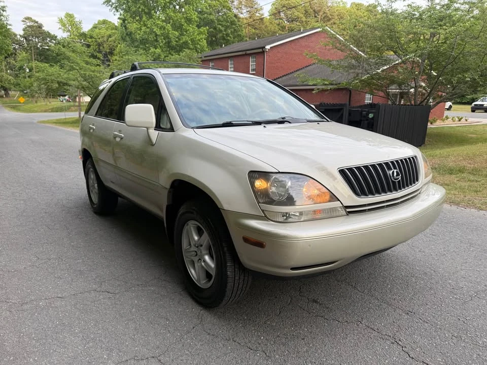 1999 Lexus RX 1st Gen - Image 2 of 13