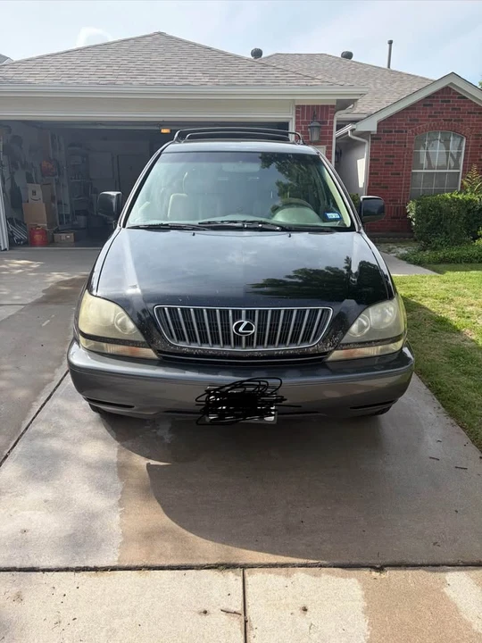 1999 Lexus RX 1st Gen - Image 2 of 11
