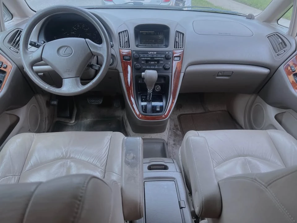 1999 Lexus RX 1st Gen - Image 5 of 5