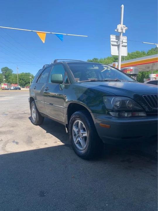 1999 Lexus RX 1st Gen - Image 3 of 14