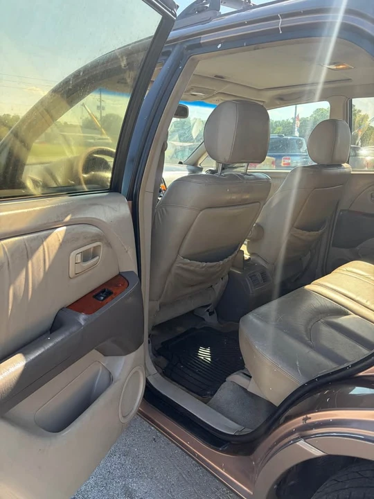 1999 Lexus RX 1st Gen - Image 15 of 17