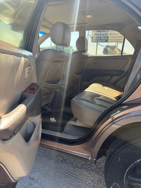 1999 Lexus RX 1st Gen - Image 14 of 17