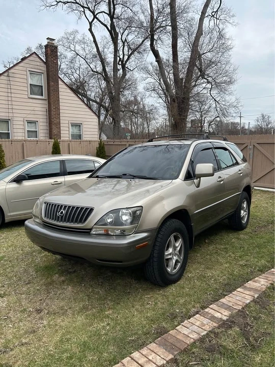 1999 Lexus RX 1st Gen - Image 2 of 20