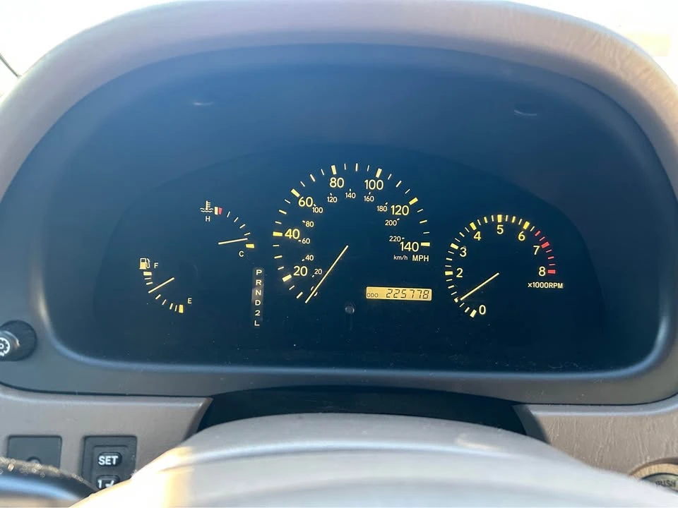 1999 Lexus RX 1st Gen - Image 11 of 20