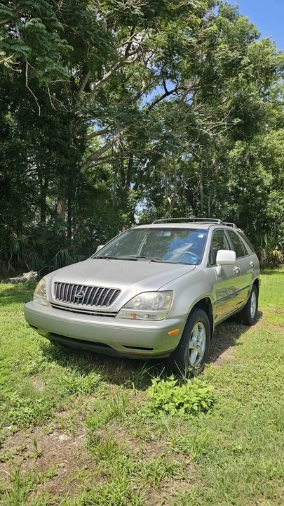 1999 Lexus RX 1st Gen - Image 3 of 13