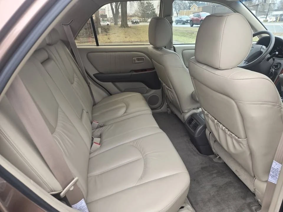 1999 Lexus RX 1st Gen - Image 8 of 13