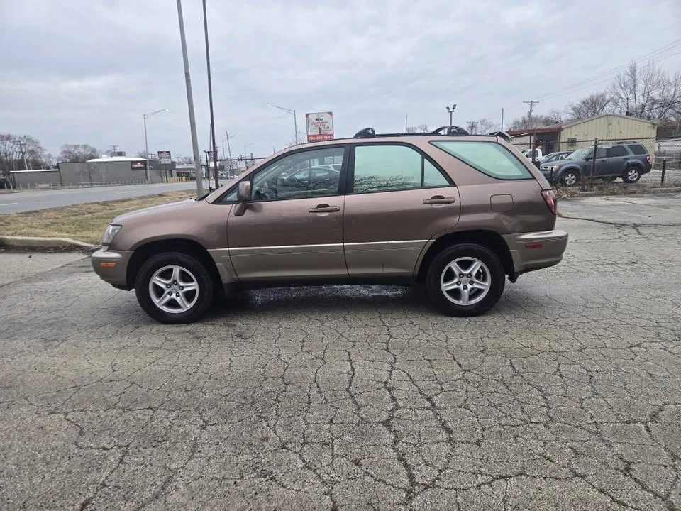 1999 Lexus RX 1st Gen - Image 3 of 13