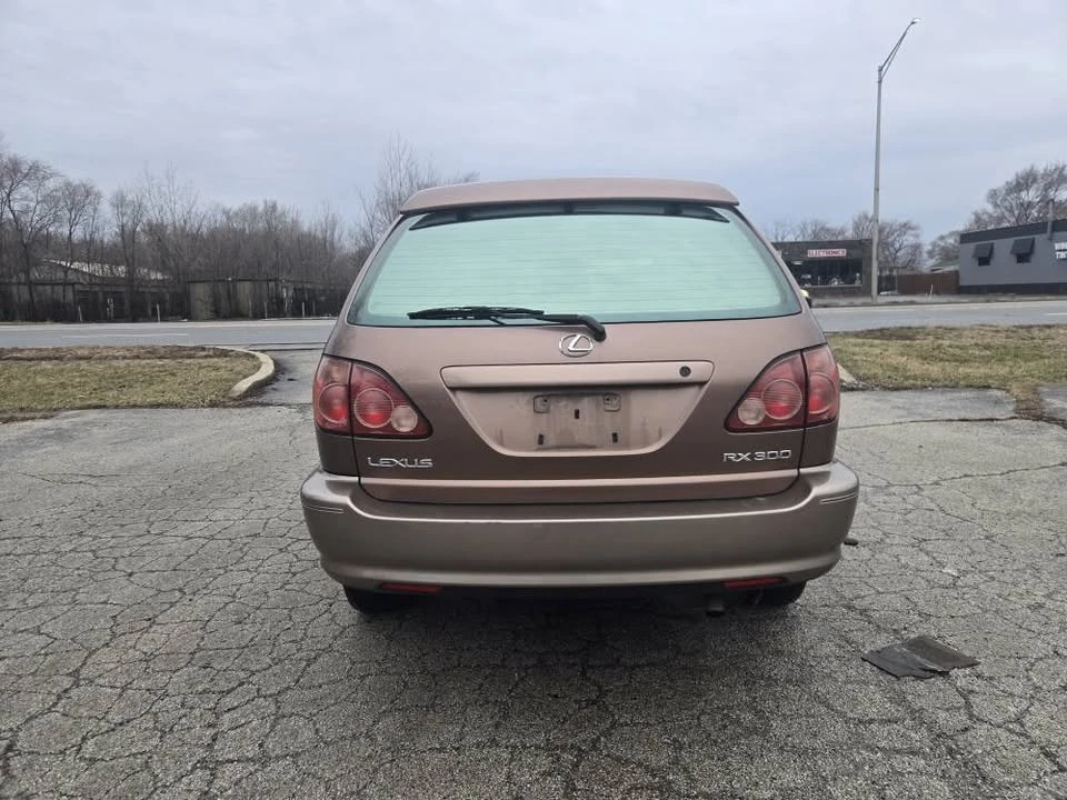 1999 Lexus RX 1st Gen - Image 5 of 13